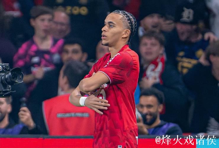 姆巴佩兄弟狂飙：短短9天 双双进球！同款庆祝 隔空秀亲情