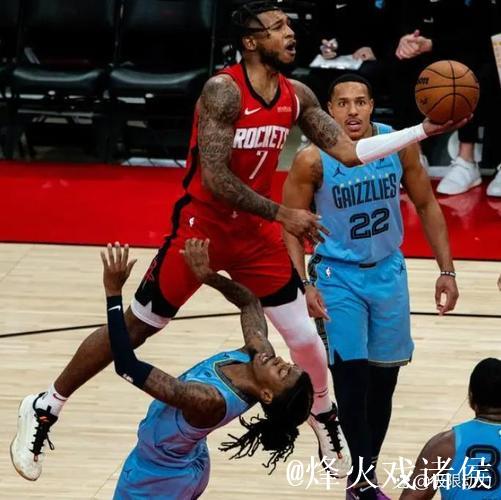 火箭大胜快船升至西部第三 雷霆轻取太阳喜迎三连胜